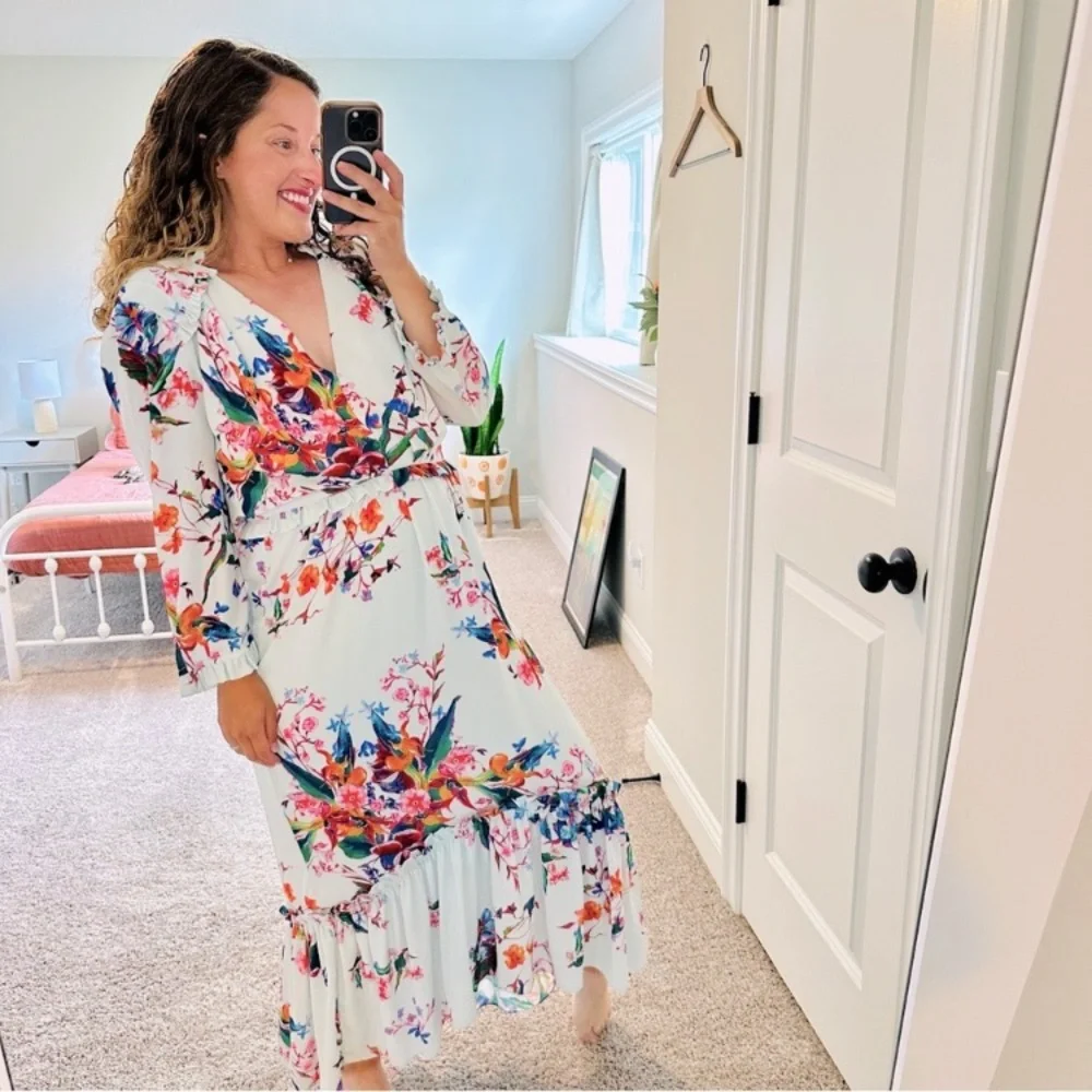 Hunter Bell Light Blue Floral Long Sleeve Maxi Dress 10 - Picture 1 of 6